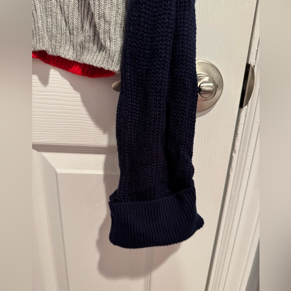 Splendid Sweater - Picture 2 of 4